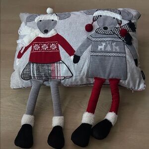 FAO SCHWARZ mouse Christmas holiday throw pillow